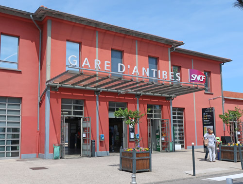 Antibes Train Station